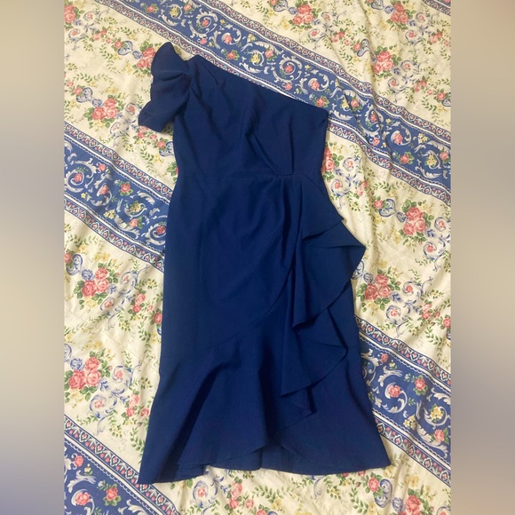 One shoulder ruffle dress - Picture 4 of 6